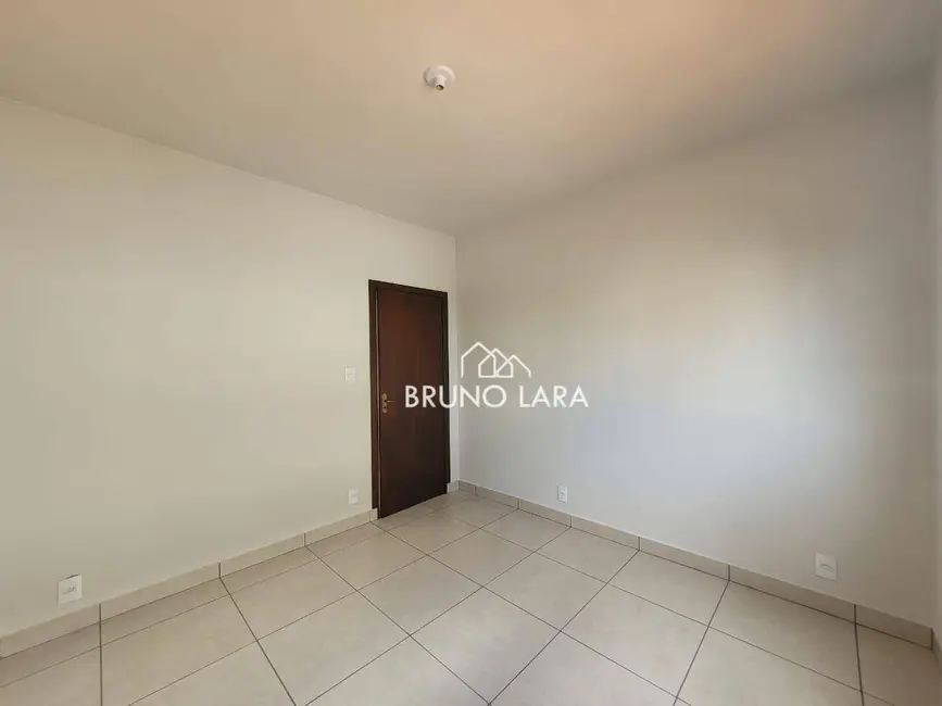 Apartamento com 3 quartos para alugar, 70m2 em Centro, Igarape - MG - imagem 6 Foto 6 de Apartamento com 3 quartos para alugar, 70m2 em Centro, Igarape - MG