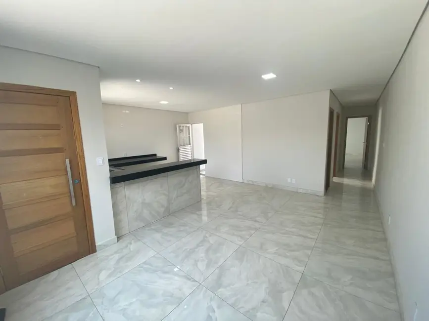 Foto 4 de Casa com 2 quartos à venda, 276m2 em Vila Verde, Betim - MG