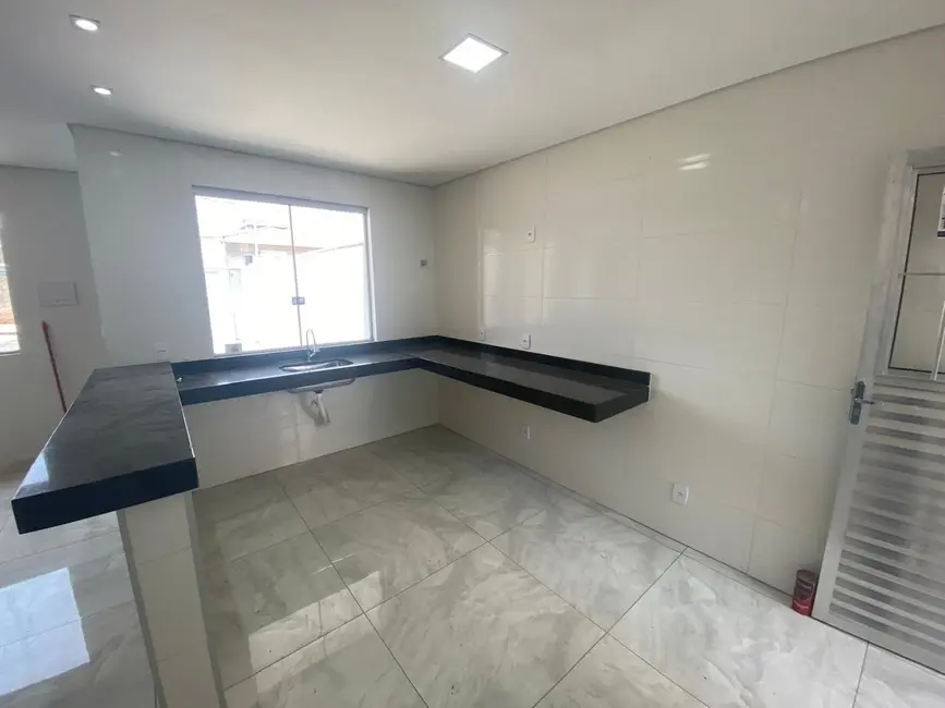 Foto 9 de Casa com 2 quartos à venda, 276m2 em Vila Verde, Betim - MG