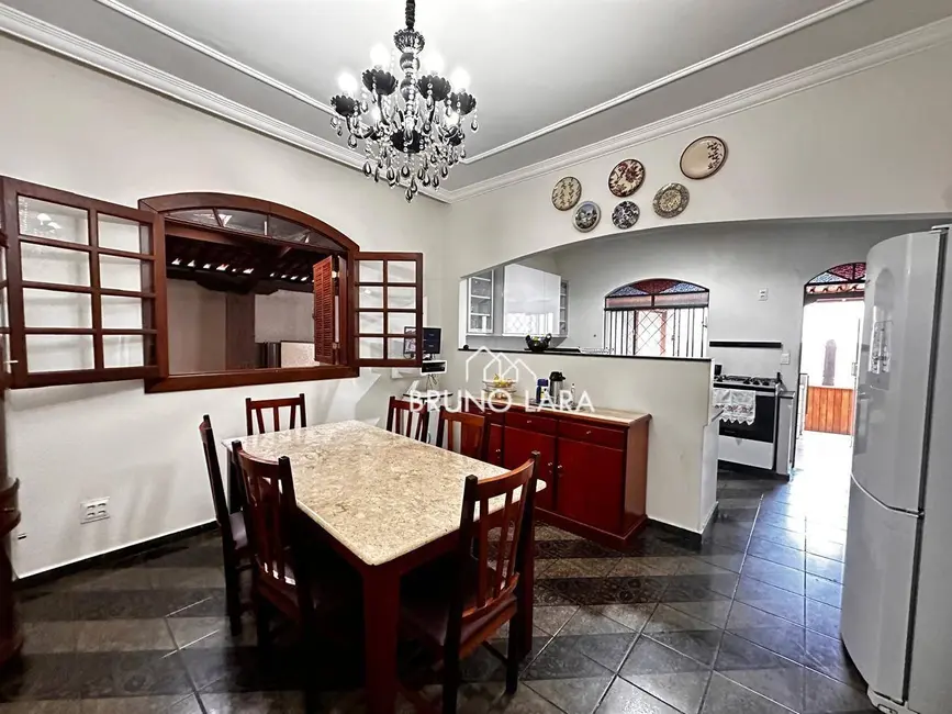 Casa com 4 quartos à venda, 360m2 em Igarape - MG - imagem 3 Foto 3 de Casa com 4 quartos à venda, 360m2 em Igarape - MG