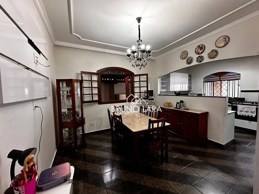 Casa com 4 quartos à venda, 360m2 em Igarape - MG - imagem 2 Foto 2 de Casa com 4 quartos à venda, 360m2 em Igarape - MG