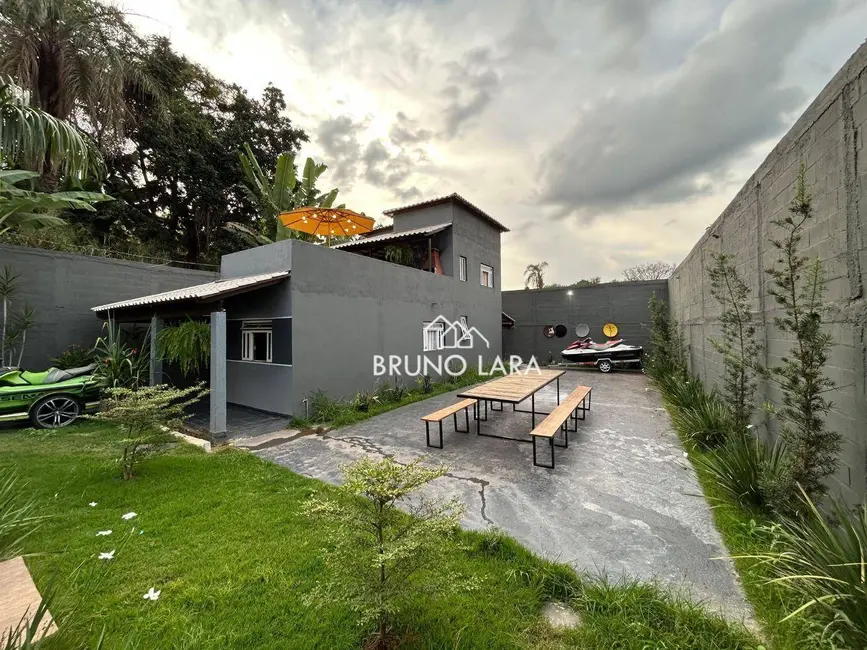 Foto 2 de Casa com 4 quartos à venda, 360m2 em Igarape - MG