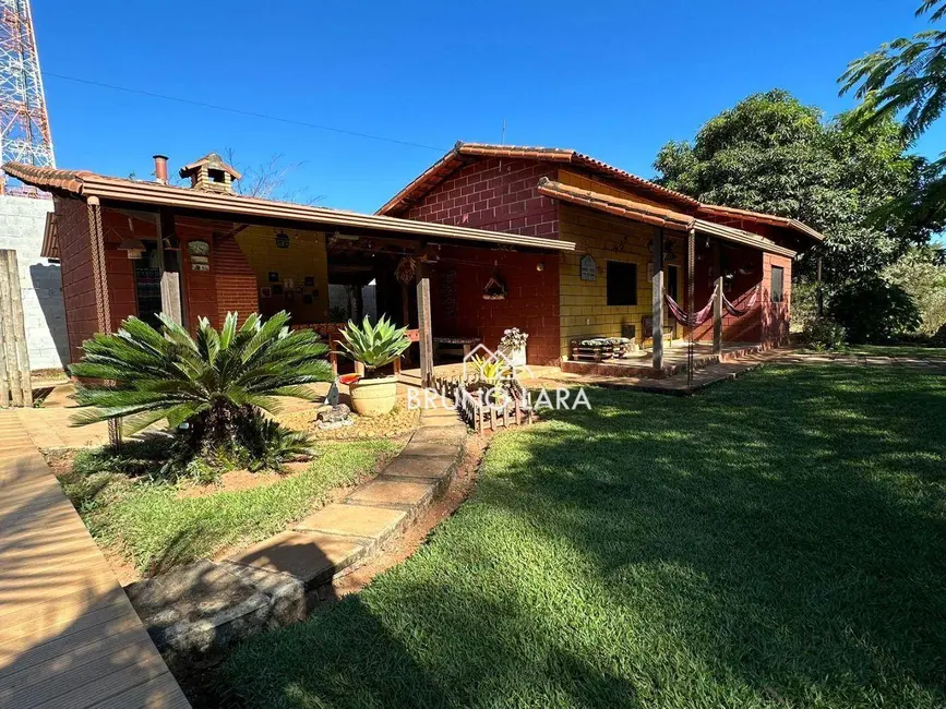 Sítio / Rancho com 3 quartos para alugar, 1100m2 em Igarape - MG - imagem 3 Foto 3 de Sítio / Rancho com 3 quartos para alugar, 1100m2 em Igarape - MG