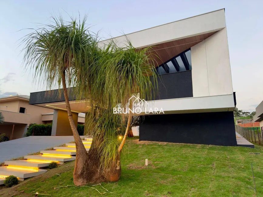 Foto 3 de Casa de Condomínio com 3 quartos à venda, 1000m2 em Igarape - MG