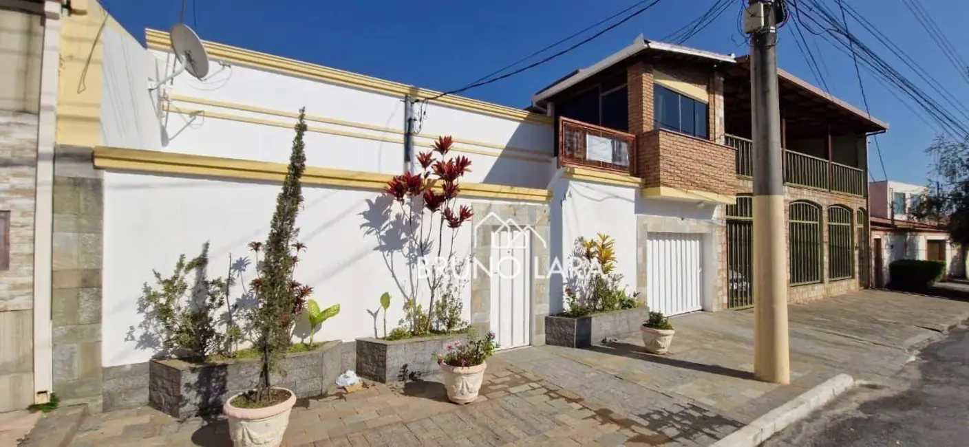 Foto 1 de Casa com 5 quartos à venda, 340m2 em Cidade Verde, Betim - MG