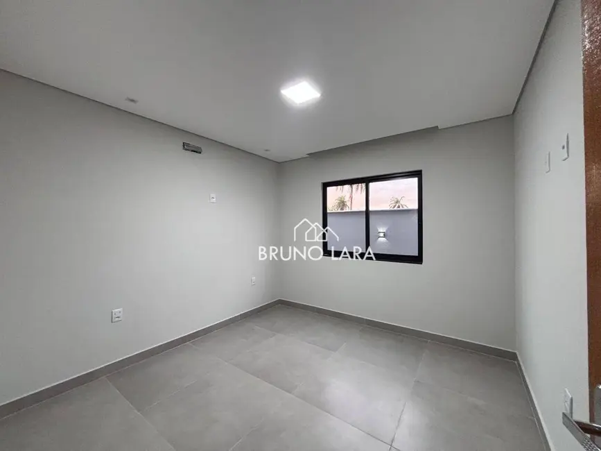 Foto 8 de Casa de Condomínio com 3 quartos à venda, 360m2 em Igarape - MG