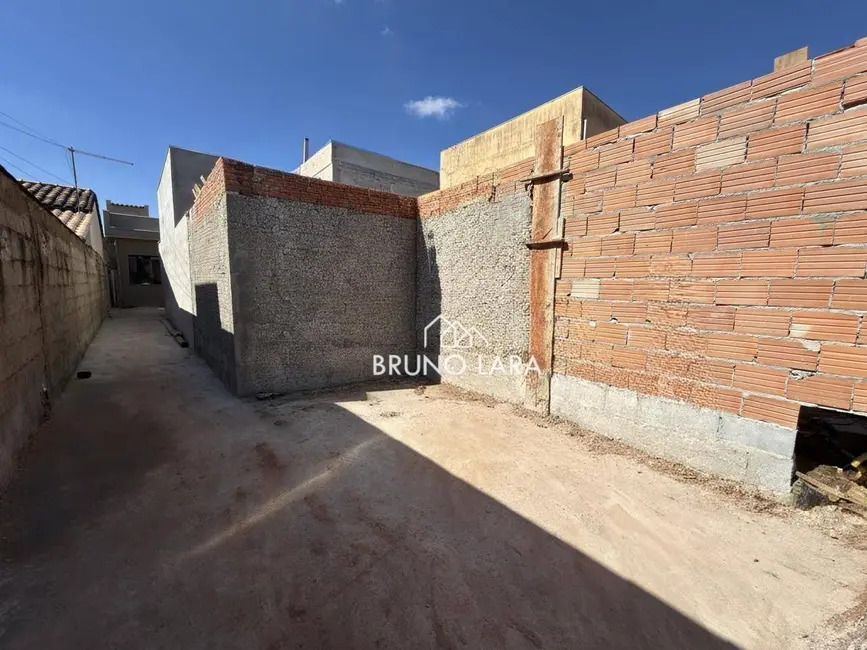 Foto 2 de Casa com 2 quartos à venda, 100m2 em Igarape - MG