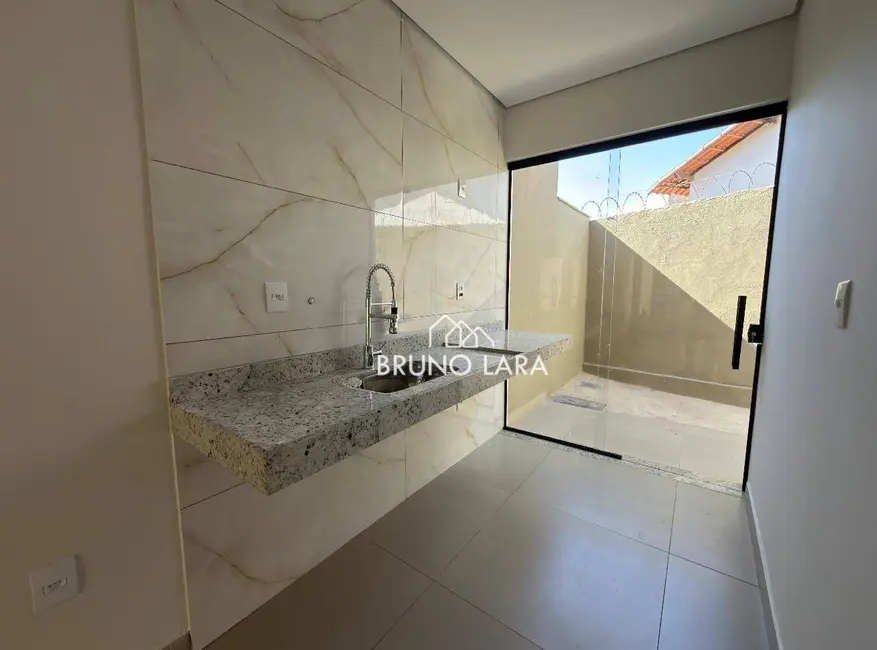 Foto 6 de Casa com 2 quartos à venda, 130m2 em Igarape - MG