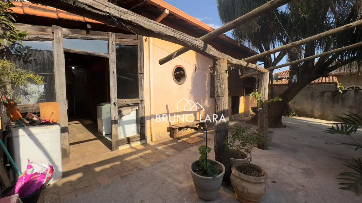 Foto 4 de Casa com 1 quarto à venda, 180m2 em Centro, Igarape - MG