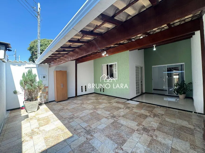 Foto 2 de Casa com 3 quartos à venda, 180m2 em Jardim Brasília, Betim - MG