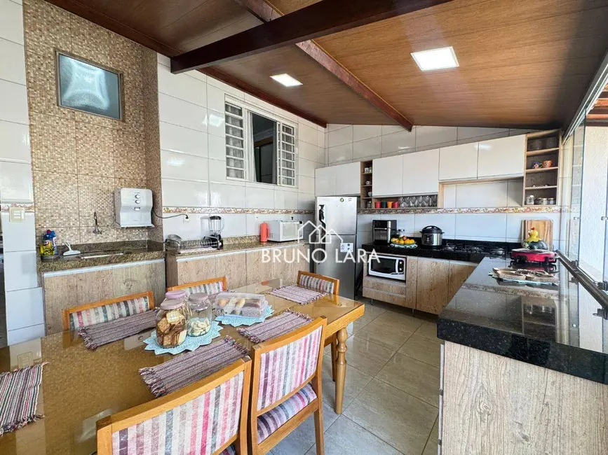 Foto 7 de Casa com 3 quartos à venda, 180m2 em Jardim Brasília, Betim - MG