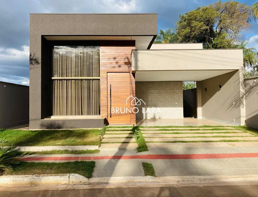 Casa com 3 quartos para alugar, 386m2 em Igarape - MG - imagem 3 Foto 3 de Casa com 3 quartos para alugar, 386m2 em Igarape - MG