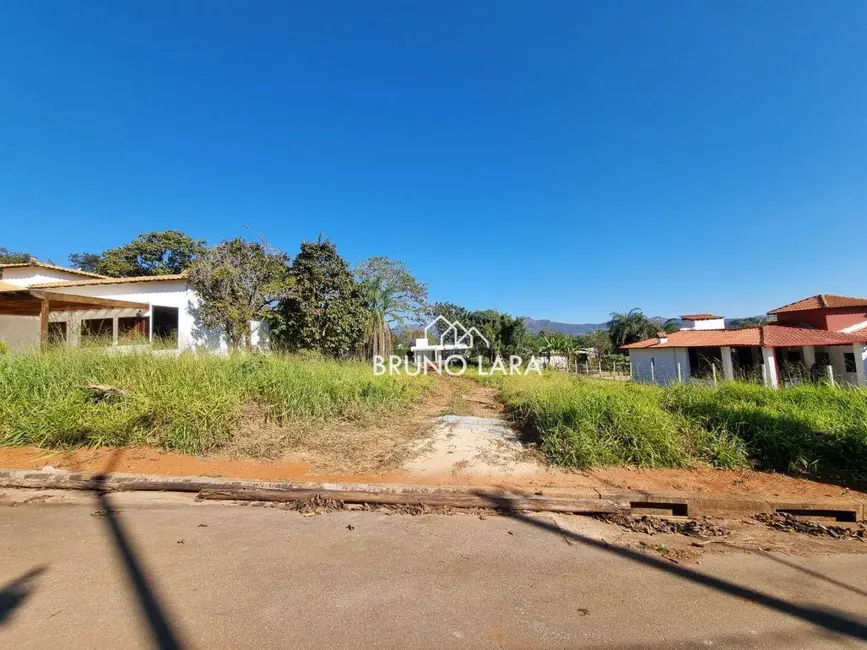 Foto 2 de Terreno / Lote à venda, 1002m2 em Igarape - MG