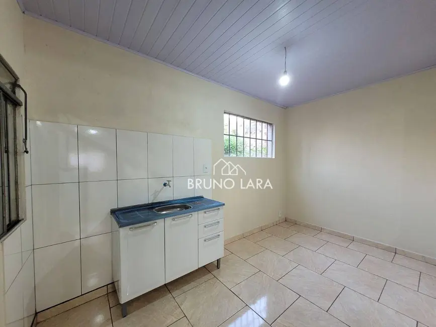 Casa com 3 quartos para alugar, 100m2 em Centro, Igarape - MG - imagem 9 Foto 9 de Casa com 3 quartos para alugar, 100m2 em Centro, Igarape - MG