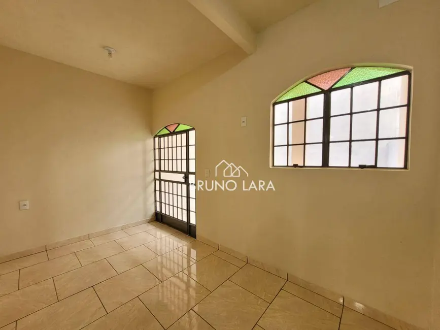 Casa com 3 quartos para alugar, 100m2 em Centro, Igarape - MG - imagem 2 Foto 2 de Casa com 3 quartos para alugar, 100m2 em Centro, Igarape - MG