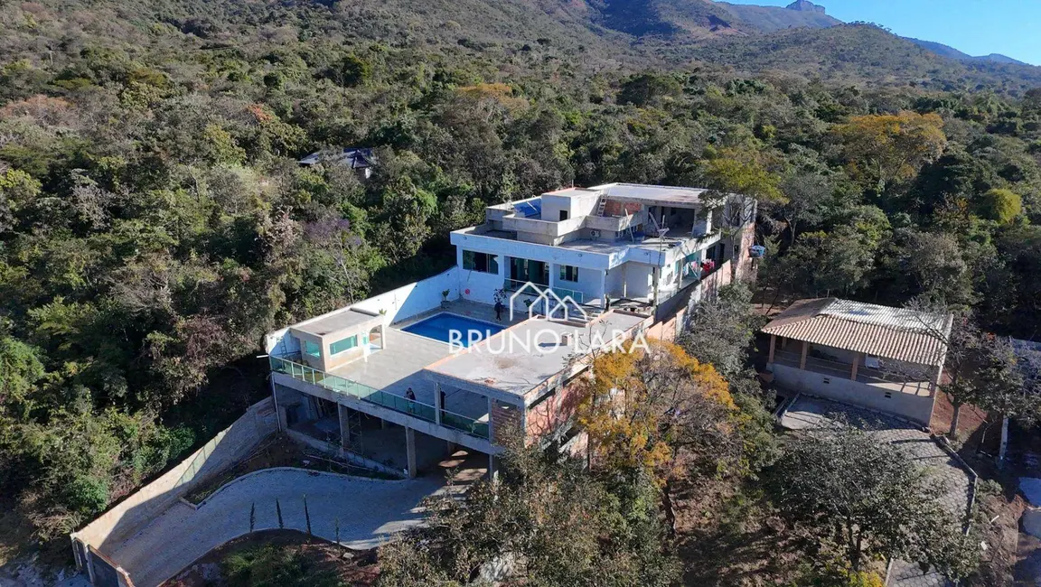 Foto 2 de Casa com 5 quartos à venda, 1000m2 em Igarape - MG