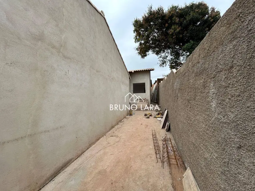 Foto 1 de Casa com 2 quartos à venda, 120m2 em Igarape - MG