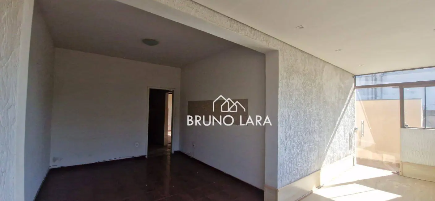 Casa com 2 quartos para alugar, 360m2 em Centro, Igarape - MG - imagem 9 Foto 9 de Casa com 2 quartos para alugar, 360m2 em Centro, Igarape - MG