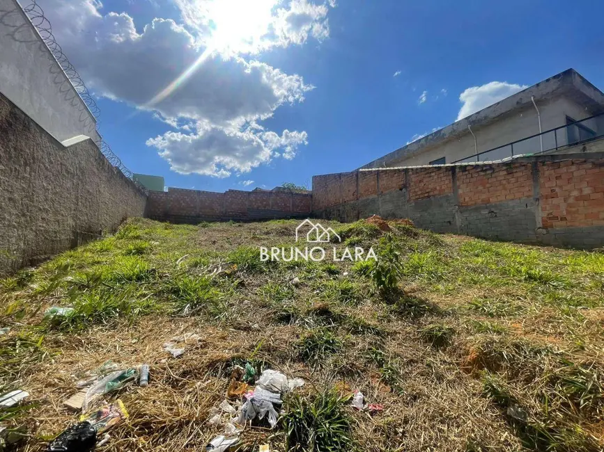 Foto 2 de Terreno / Lote à venda, 360m2 em Igarape - MG
