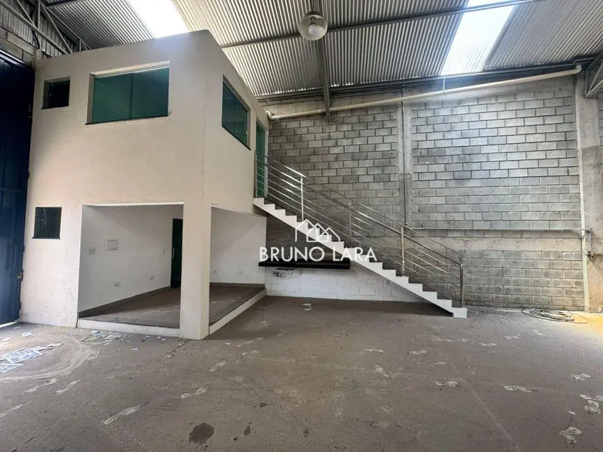 Foto 7 de Armazém / Galpão para alugar, 378m2 em Santa Cruz, Betim - MG