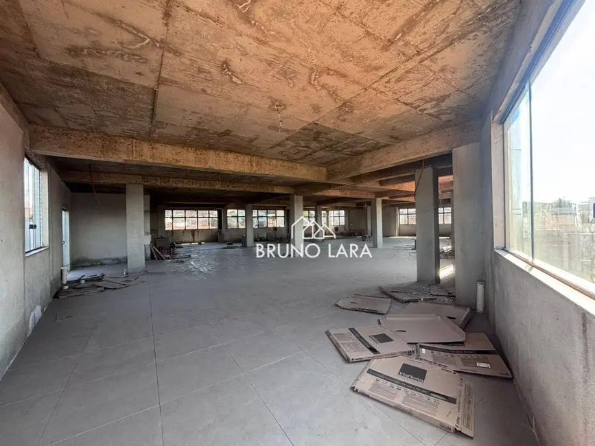 Sala Comercial para alugar, 710m2 em Centro, Igarape - MG - imagem 3 Foto 3 de Sala Comercial para alugar, 710m2 em Centro, Igarape - MG