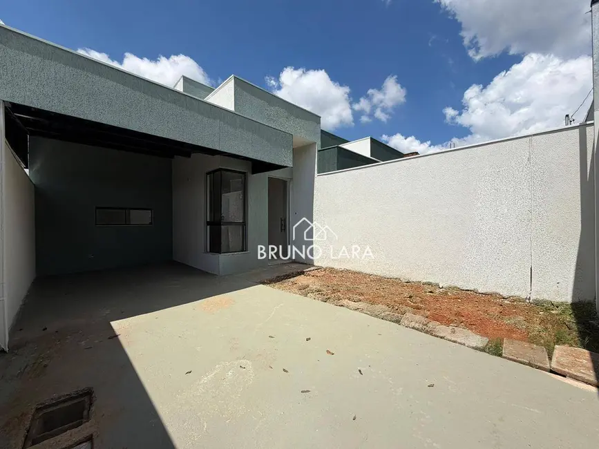 Foto 1 de Casa com 3 quartos à venda, 180m2 em Igarape - MG