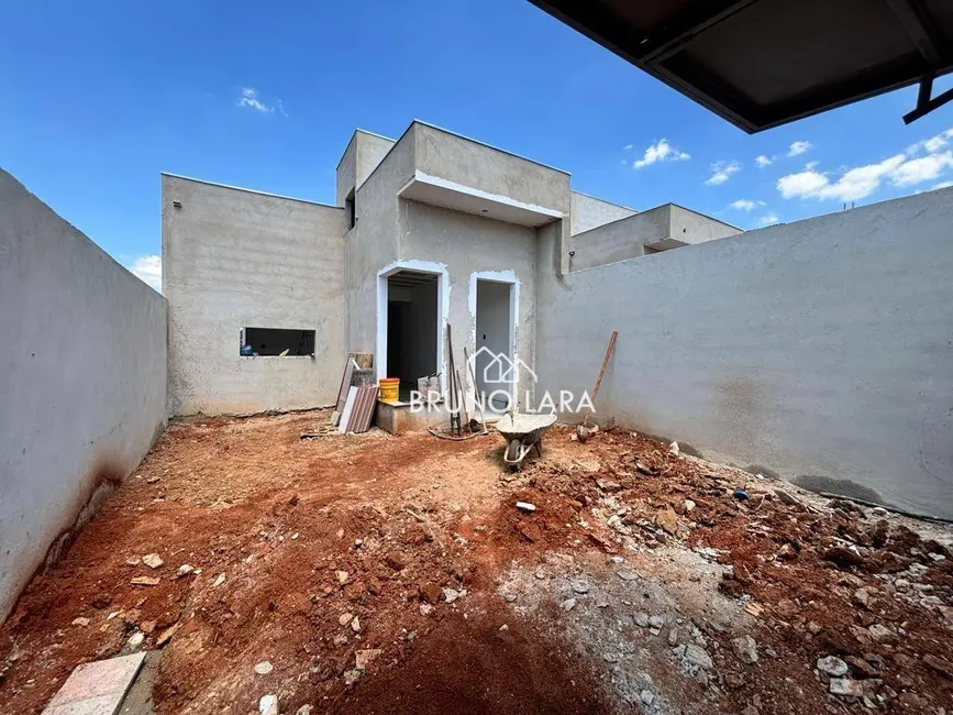 Foto 1 de Casa com 3 quartos à venda, 180m2 em Igarape - MG