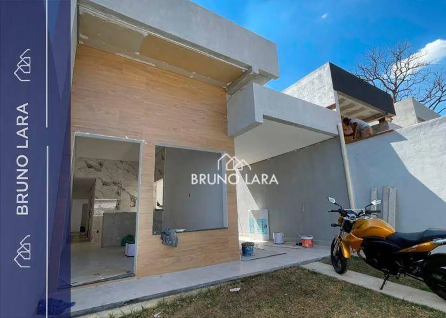Casa com 3 quartos à venda, 180m2 em Betim - MG - imagem 1 Foto 1 de Casa com 3 quartos à venda, 180m2 em Betim - MG