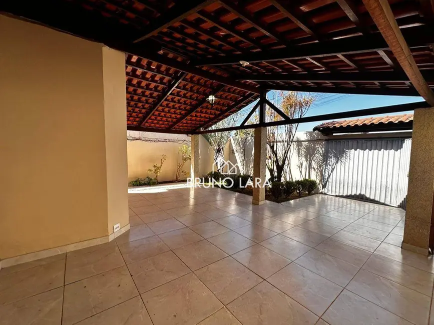 Foto 6 de Casa com 4 quartos à venda, 300m2 em Igarape - MG