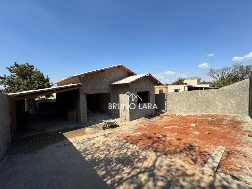 Foto 2 de Casa com 3 quartos à venda, 360m2 em Igarape - MG