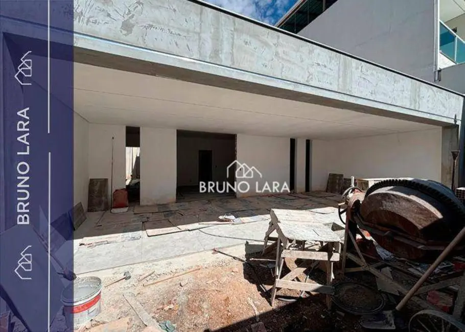 Foto 1 de Casa com 3 quartos à venda, 200m2 em Monte Verde, Betim - MG