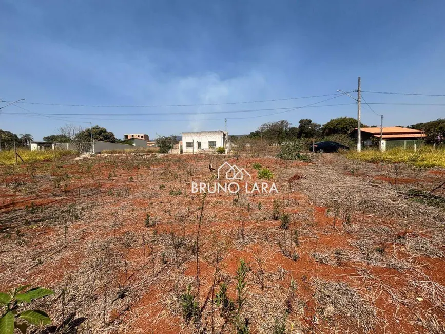 Foto 2 de Terreno / Lote à venda, 360m2 em Igarape - MG