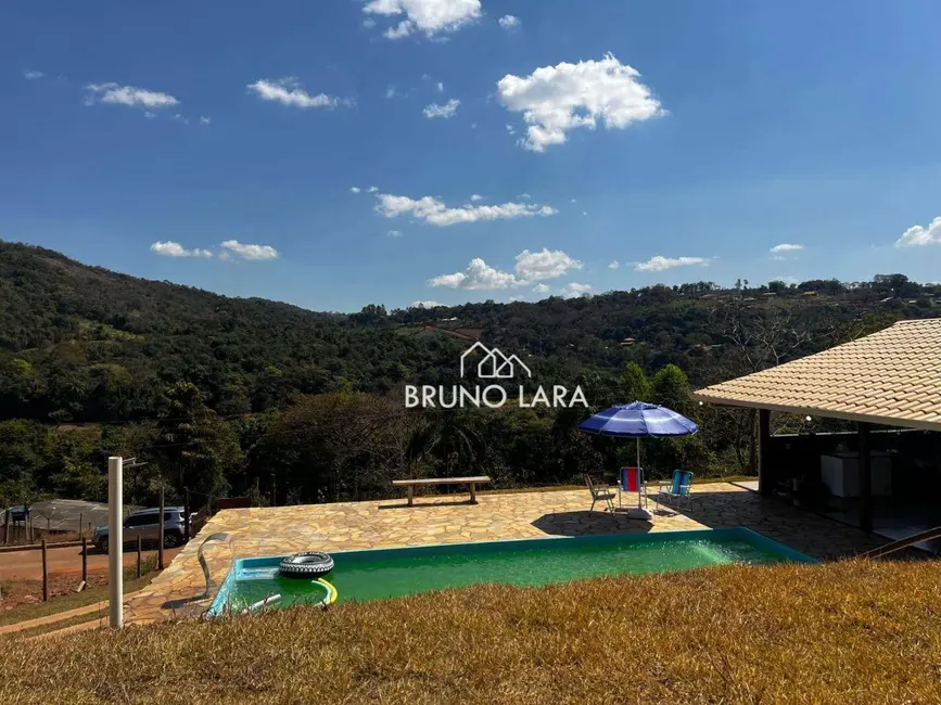 Foto 8 de Sítio / Rancho com 5 quartos à venda, 1000m2 em Itatiaiucu - MG