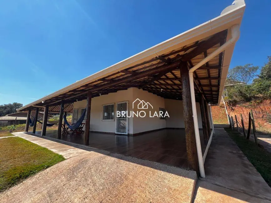 Foto 5 de Sítio / Rancho com 5 quartos à venda, 1000m2 em Itatiaiucu - MG