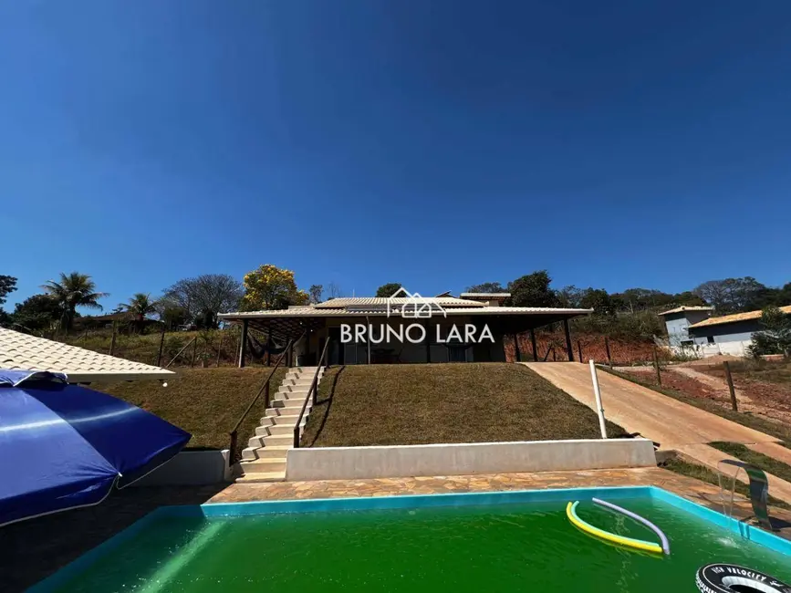 Foto 3 de Sítio / Rancho com 5 quartos à venda, 1000m2 em Itatiaiucu - MG