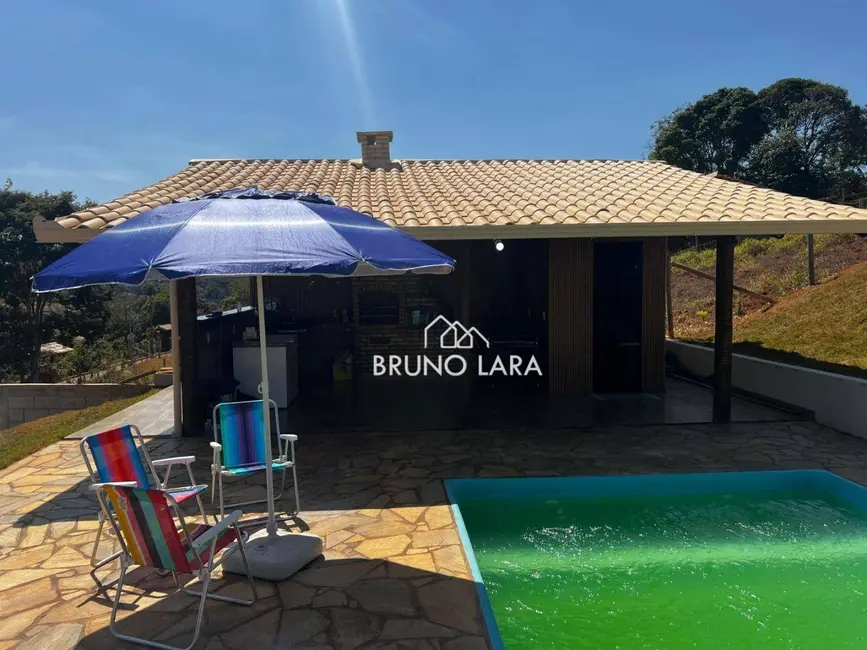 Foto 4 de Sítio / Rancho com 5 quartos à venda, 1000m2 em Itatiaiucu - MG