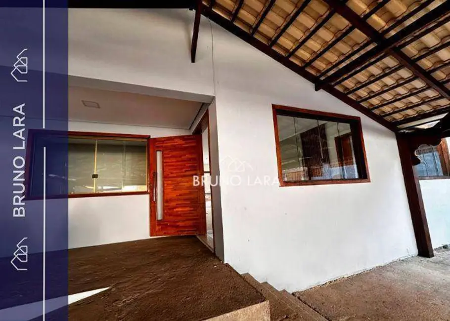 Foto 1 de Casa com 3 quartos à venda, 360m2 em Igarape - MG