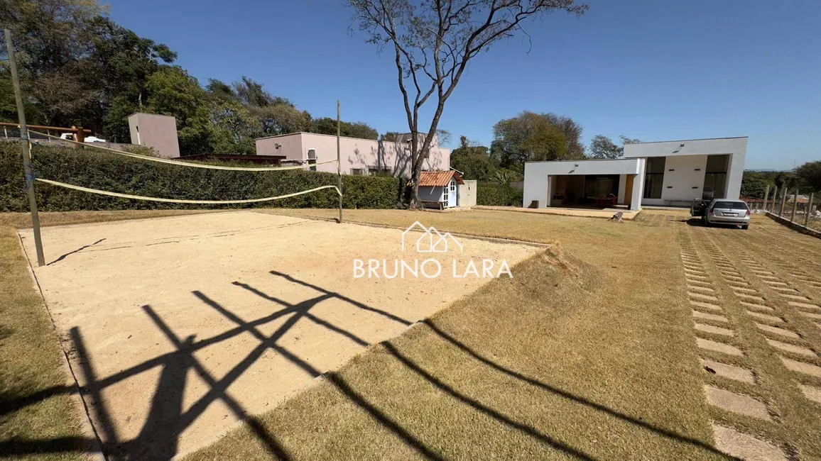 Foto 2 de Casa com 3 quartos à venda, 1000m2 em Igarape - MG