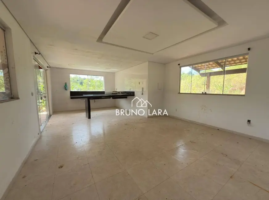 Foto 2 de Casa com 3 quartos à venda, 360m2 em Sao Joaquim De Bicas - MG