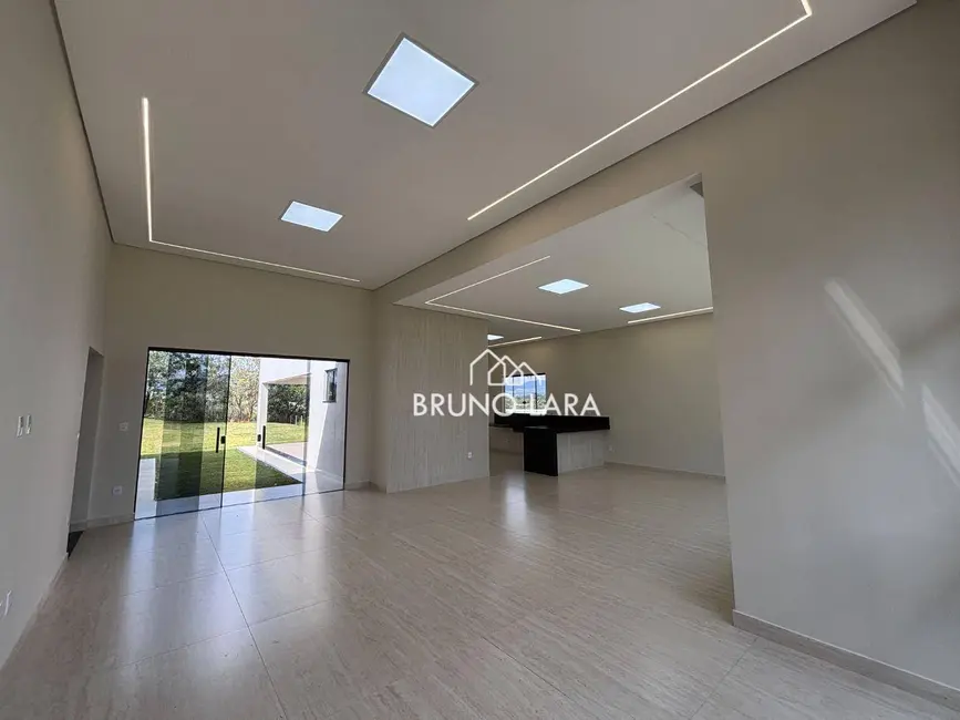 Foto 7 de Casa de Condomínio com 3 quartos à venda, 1000m2 em Igarape - MG