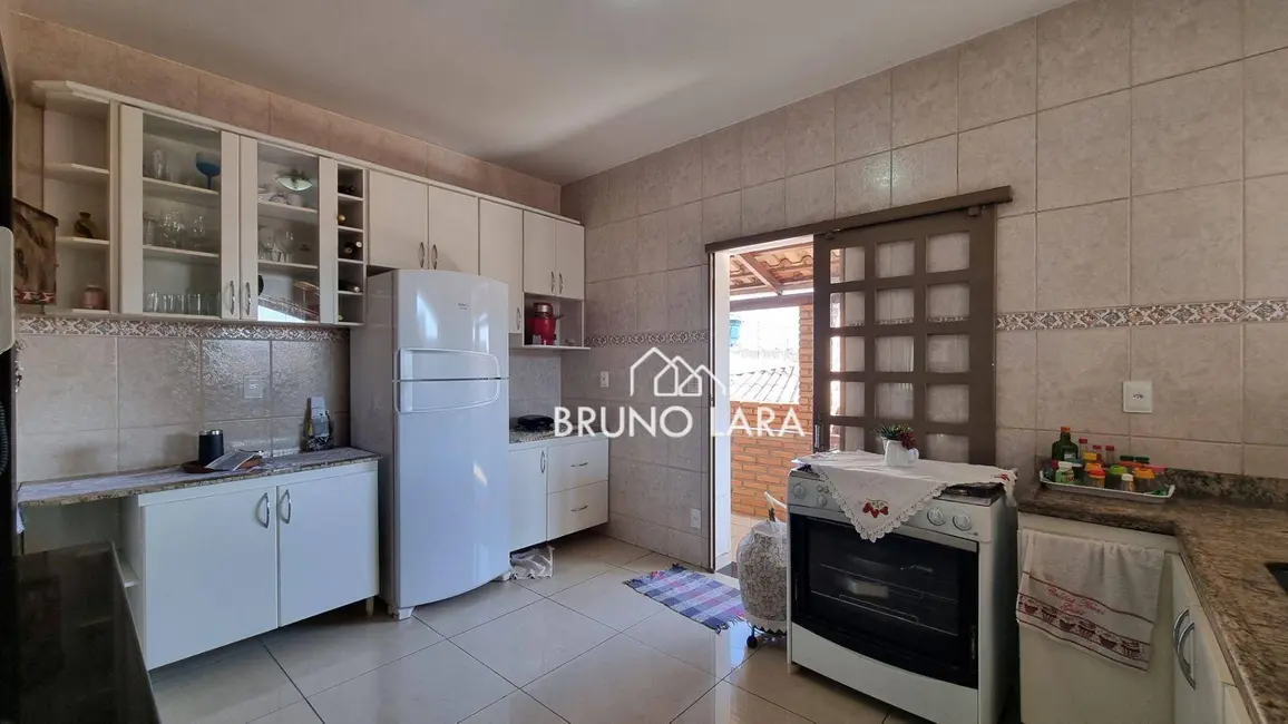 Casa com 3 quartos para alugar, 200m2 em Igarape - MG - imagem 8 Foto 8 de Casa com 3 quartos para alugar, 200m2 em Igarape - MG