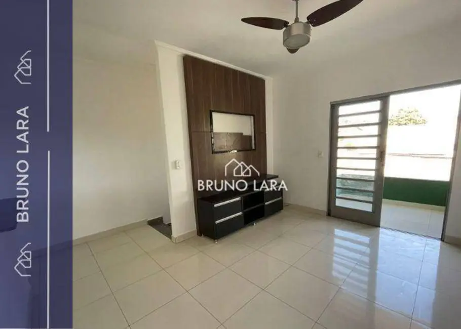 Foto 1 de Casa com 2 quartos à venda, 100m2 em  - MG