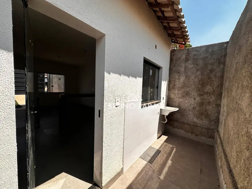 Casa com 2 quartos à venda, 100m2 em Sao Joaquim De Bicas - MG - imagem 5 Foto 5 de Casa com 2 quartos à venda, 100m2 em Sao Joaquim De Bicas - MG