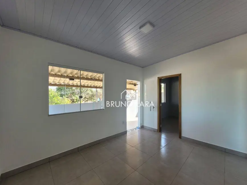 Foto 9 de Casa com 2 quartos para alugar, 360m2 em Igarape - MG