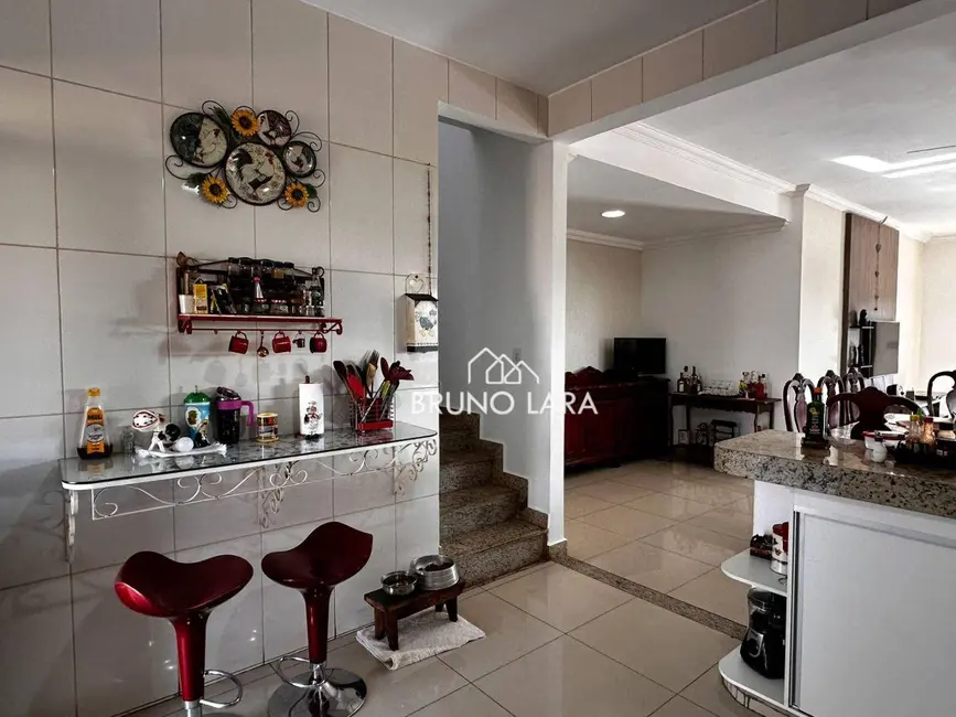 Foto 9 de Casa de Condomínio com 4 quartos à venda, 2000m2 em Igarape - MG