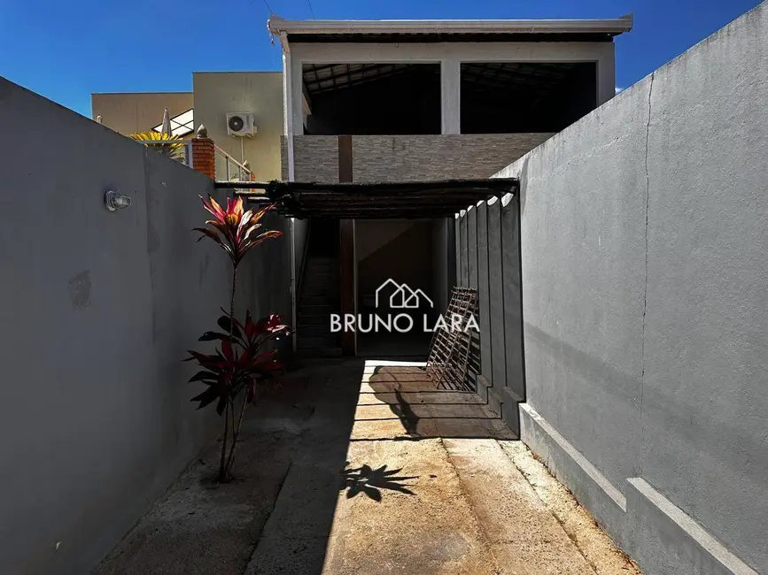 Foto 2 de Casa com 2 quartos à venda, 120m2 em Sao Joaquim De Bicas - MG
