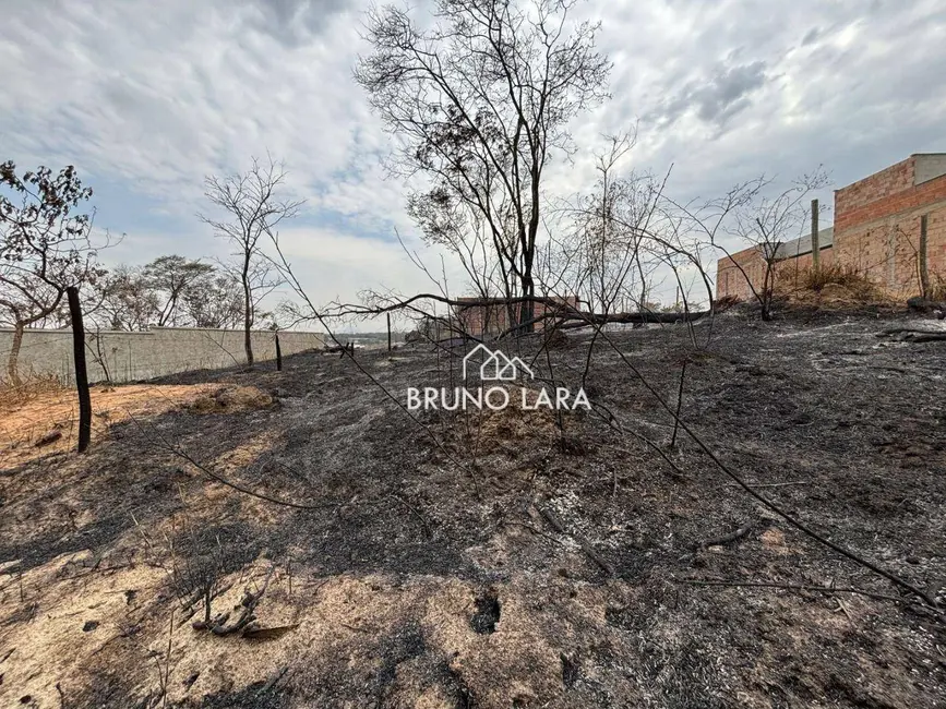 Terreno / Lote à venda, 300m2 em Angola, Betim - MG - imagem 3 Foto 3 de Terreno / Lote à venda, 300m2 em Angola, Betim - MG