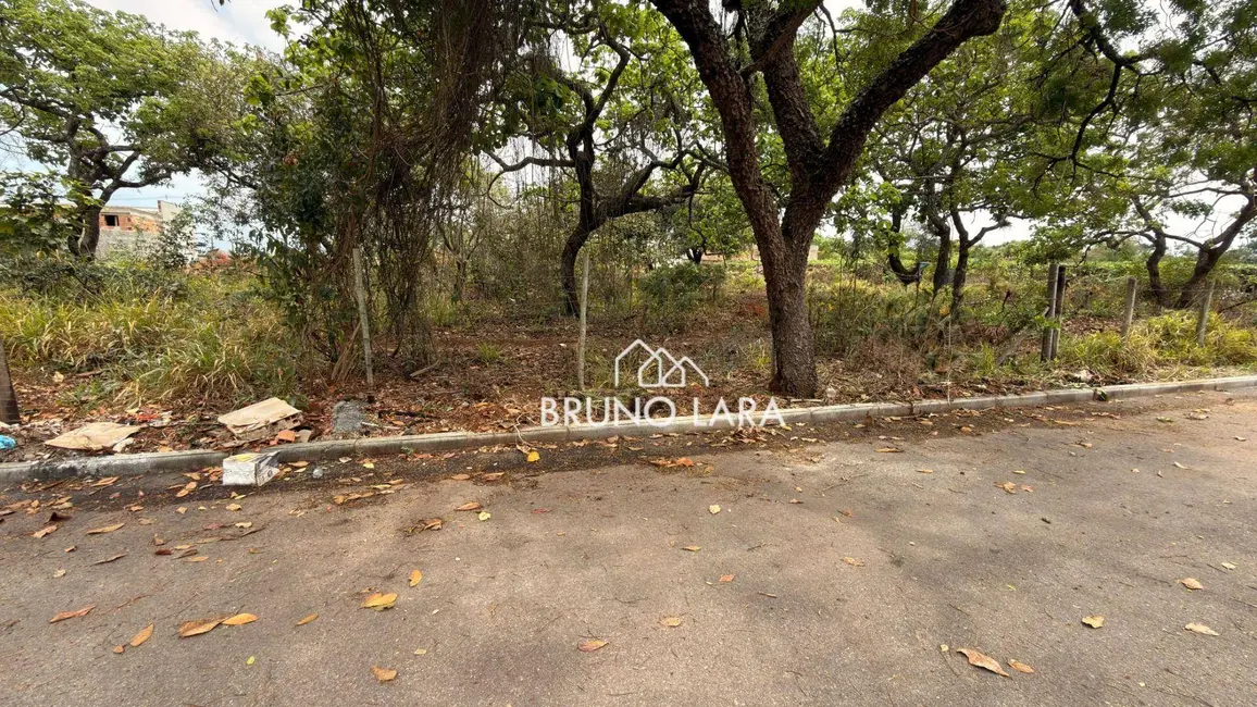 Foto 2 de Terreno / Lote à venda, 360m2 em Igarape - MG