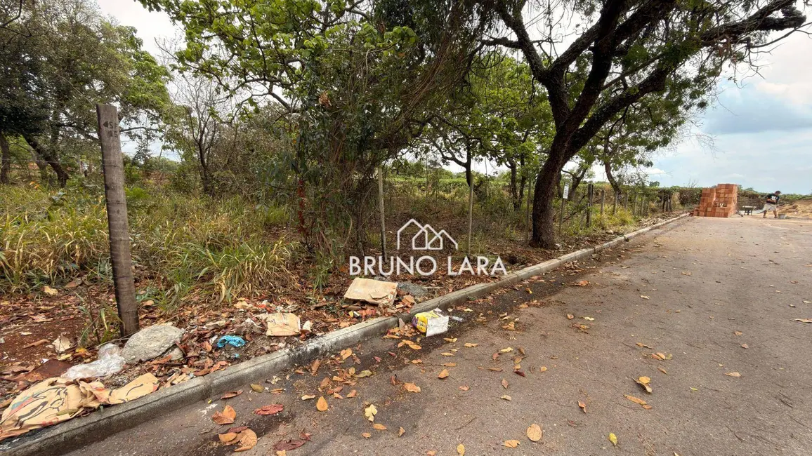 Foto 4 de Terreno / Lote à venda, 360m2 em Igarape - MG