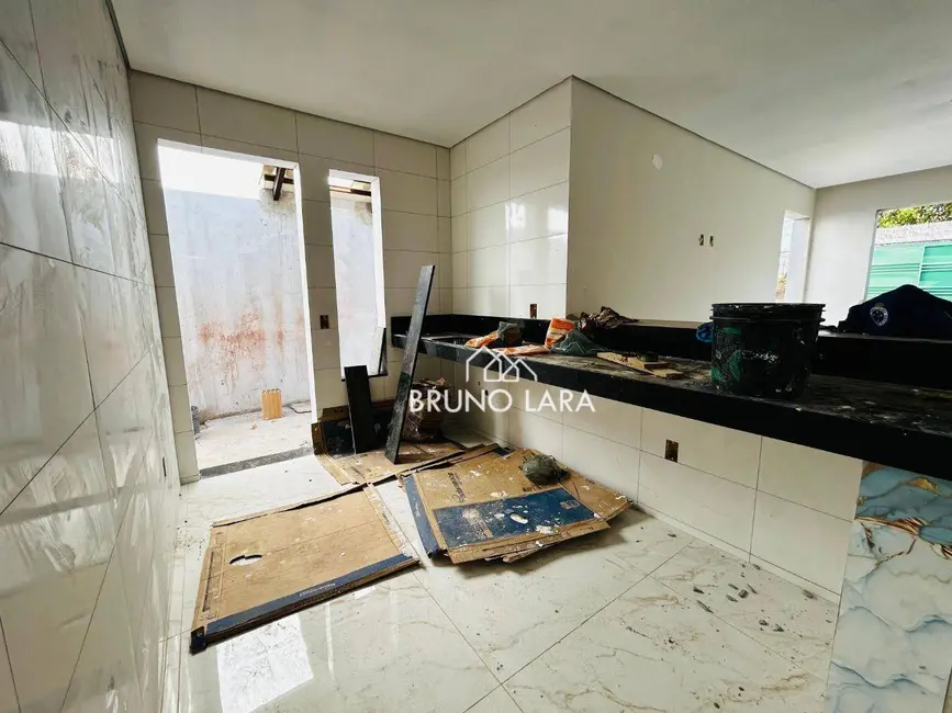 Casa com 2 quartos à venda, 180m2 em Sao Joaquim De Bicas - MG - imagem 4 Foto 4 de Casa com 2 quartos à venda, 180m2 em Sao Joaquim De Bicas - MG